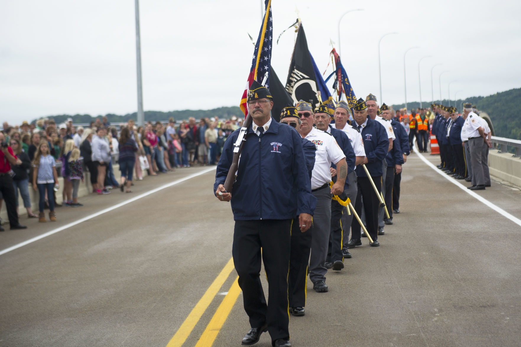 New Winona Bridge 16